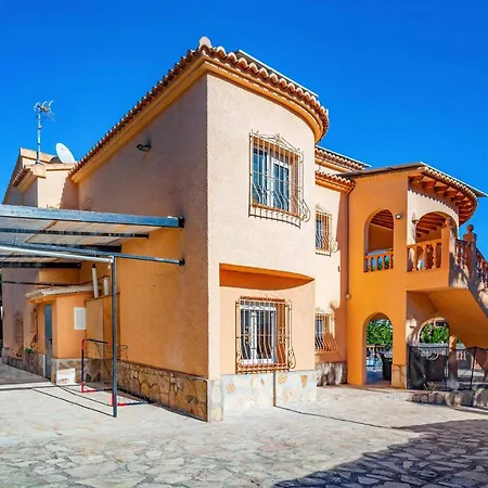 Navacerrada By וילה